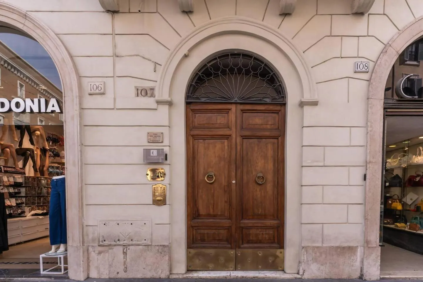 Domus In Via Del Corso Apartment Rome